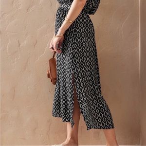 Banana Republic A-Line midi skirt with diamond print NWT